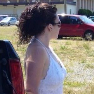 Meet your Posher, Holly